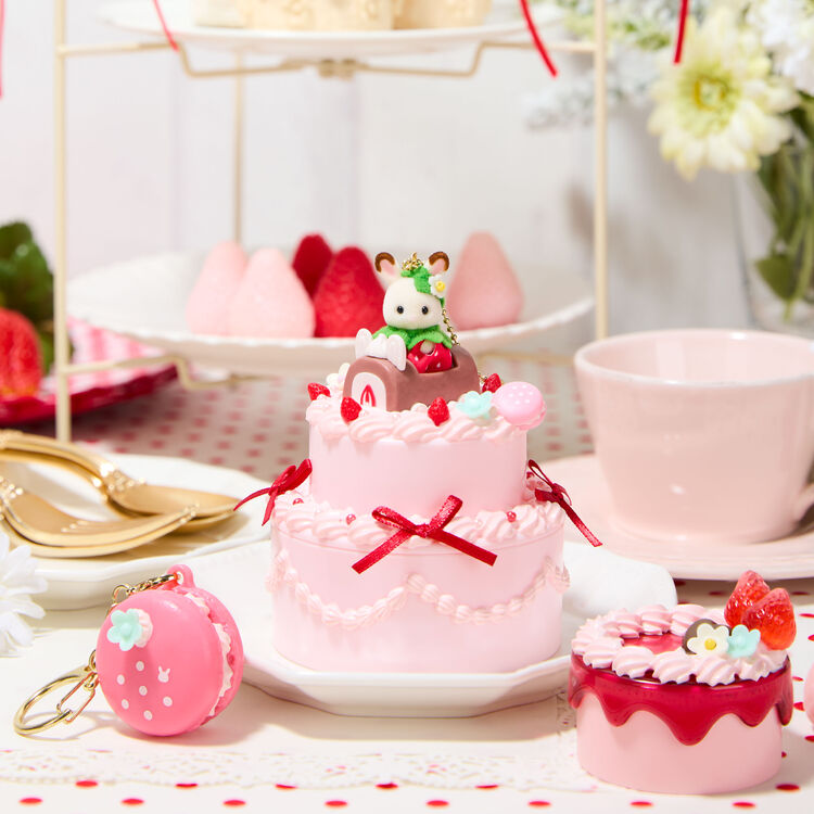 Whipple x Sylvanian Families Anniversary Strawberry Sweets Kit-  Japan Import -
